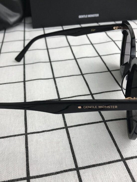 NWT Gentle Monster Flatba “My Ma” Black Sunglasses main image 5